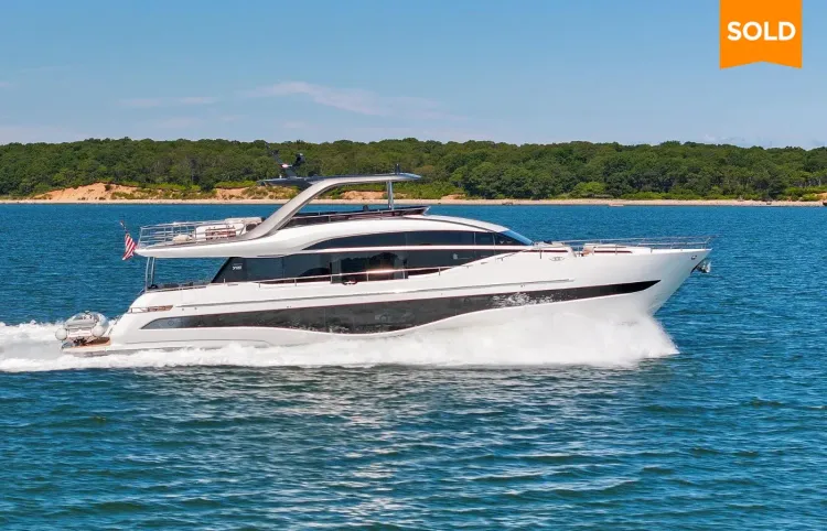 85' Princess 2023 Sold by Aleks Taldykin & John Dwyer [RAW BAR]