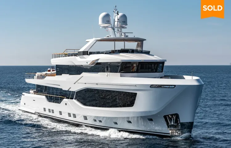 37XP Numarine New Build Sold by Alex G. Clarke [37XP-18]