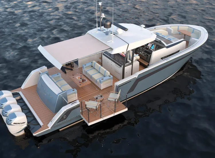 45 Divergence: Ocean Alexander Reveals Center Console