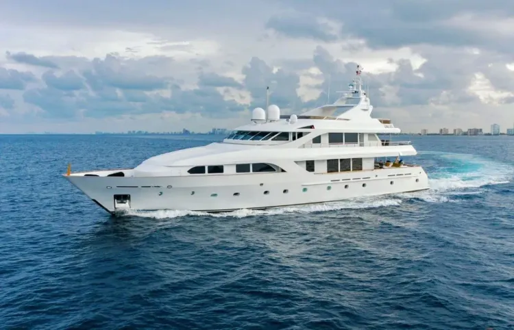 5 Reasons To Charter FORTITUDE [Yacht Highlight]