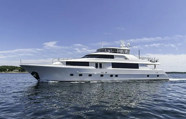 112' Westport Motor Yacht Sold By Richard Glazer + Erik Mayol