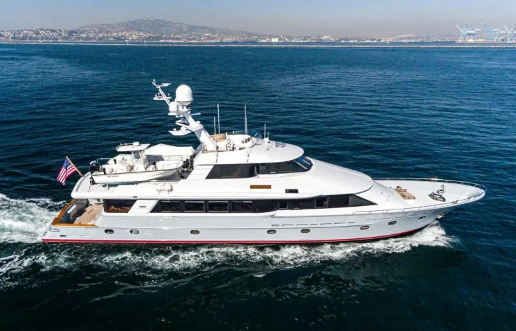 115' Westport/Crescent Motor Yacht Sold By Kit Denison