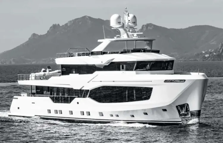 Snapshot Into Yacht Trend Report 2022: The Rise of Semi-Custom Expedition Yachts