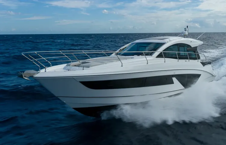 45 Beneteau GT Motoryacht Walkthrough [Boat Review + Video]