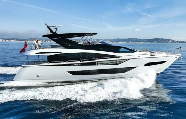 88 Sunseeker Motoryacht Walkthrough [Boat Review + Video]