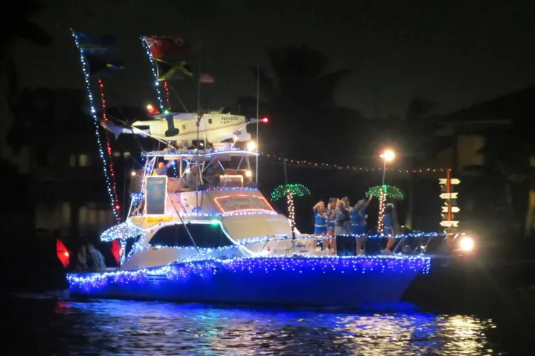 Winterfest Boat Parade Celebrates 45th Year