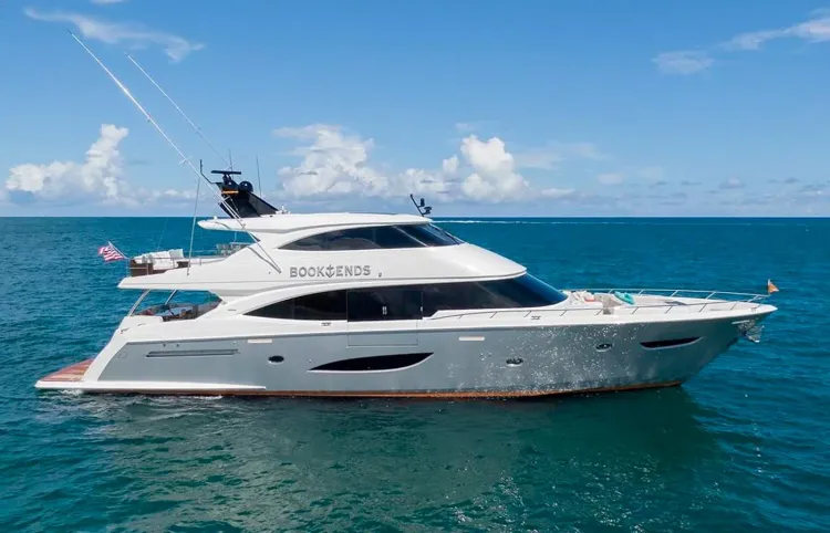 93 Viking Motoryacht Walkthrough [Boat Review + Video]