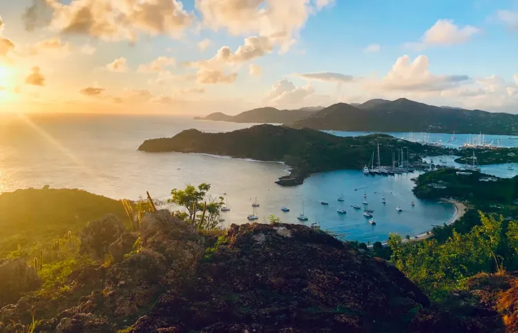 Yacht Charter Vacation: Leeward Islands [Travel Itinerary]