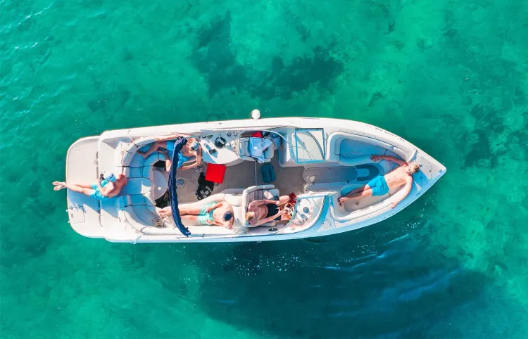 10 Last-Minute Gifts For Boaters [2020 Holiday Gift Guide]