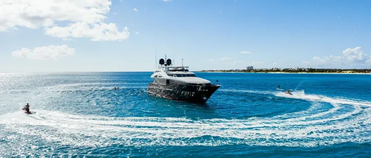 Holiday Getaways: Winter Yacht Charter Vacations