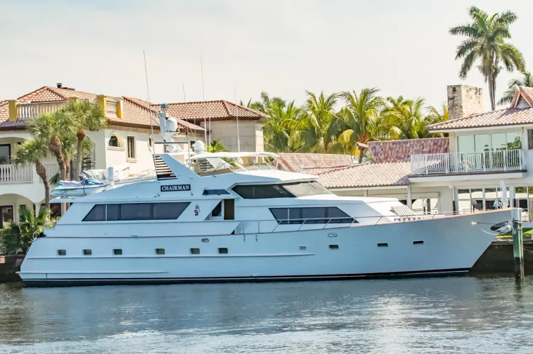 Denison Sells 85' Broward Motoryacht “CHAIRMAN”
