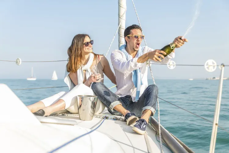 Drop in FSBO Home Sales a Good Sign for Yacht Brokers