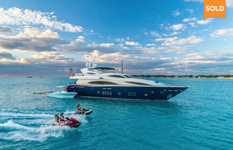 105 Sunseeker Motor Yacht Sold By Matthew Stropes