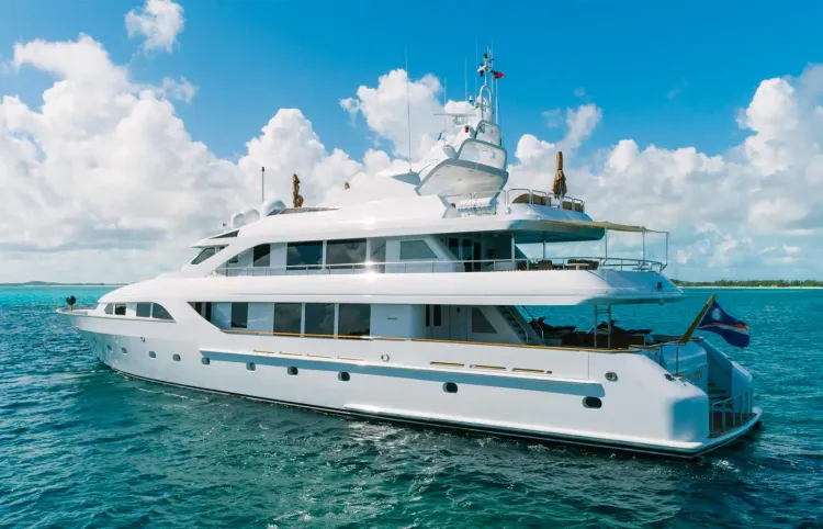 136 Intermarine LAGNIAPPE Sold By Chris Daves + Gary Hardcastle