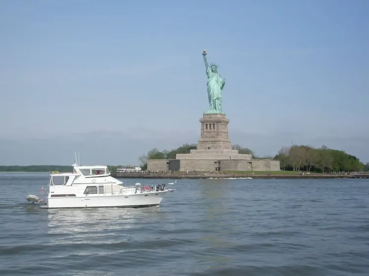 2013 New York State Law Requires Boating Safety Course