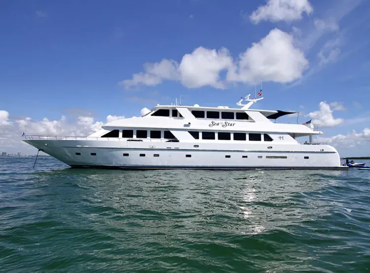 SEA STAR: 109 Hargrave Motoryacht Walkthrough