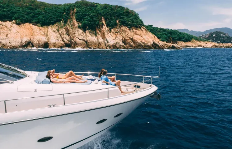 5 Best Sunseeker Yachts For Entertaining Guests