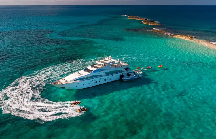5 Reasons To Charter SWEET EMOCEAN [Yacht Highlight]