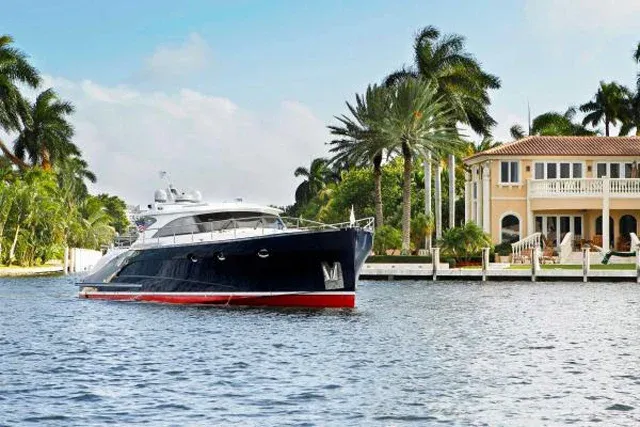 An Inside Look at the Van Der Heijden 52